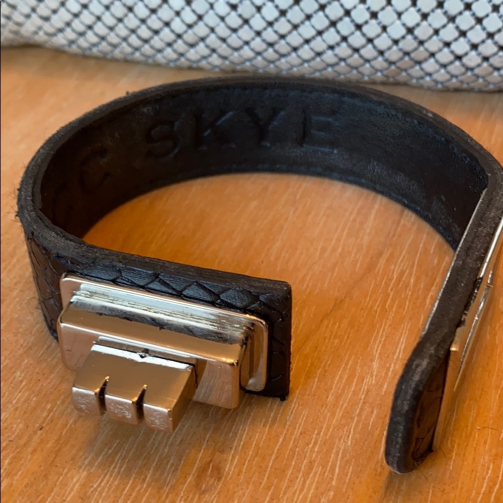 CC sky cuff - Picture 2 of 3